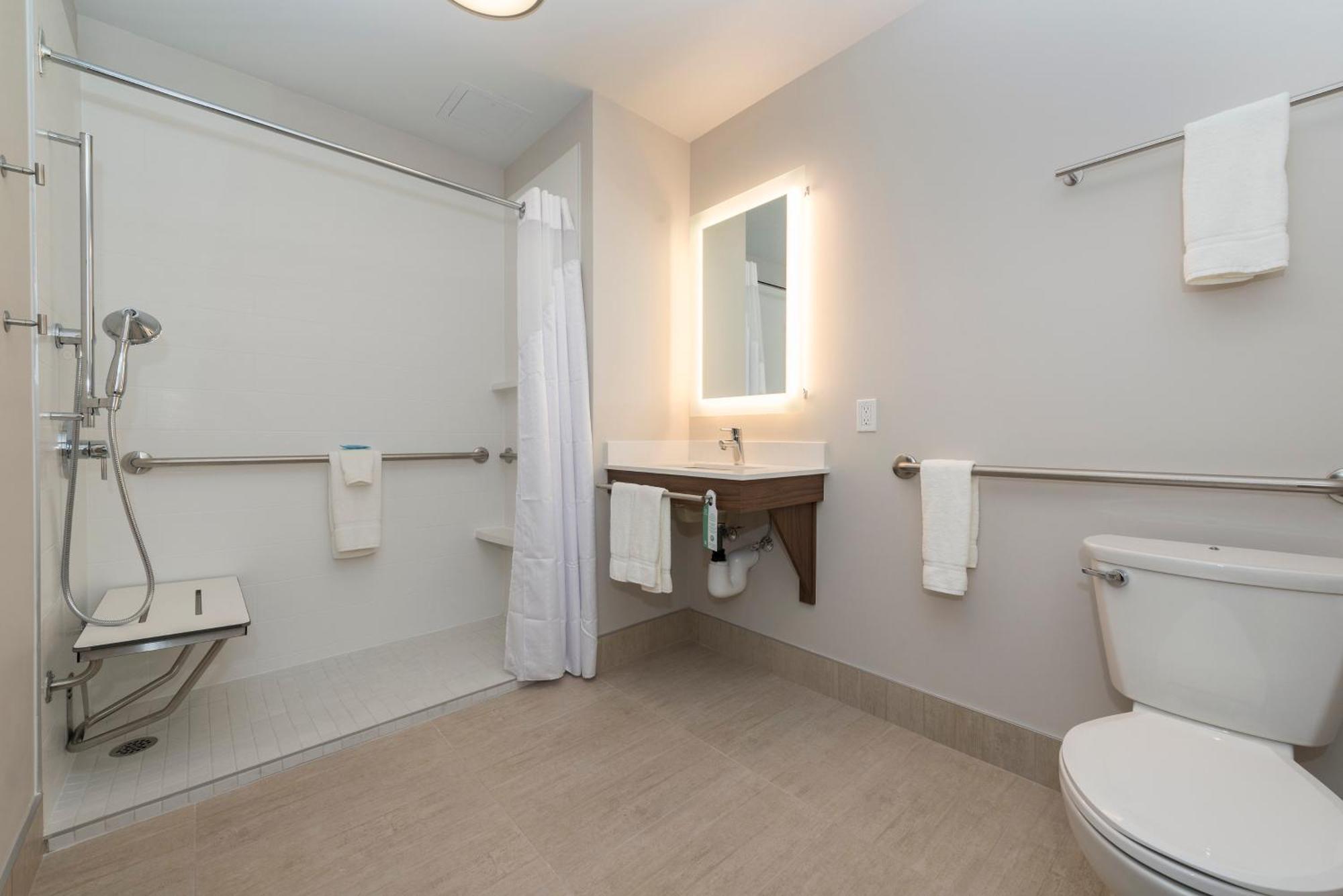 Holiday Inn Express & Suites Victoria-Colwood By Ihg Langford Esterno foto